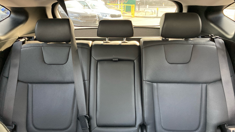 Hyundai TUCSON 1.6 TGDi 48V MHD 180 Ultimate 5dr 4WD DCT Petrol Estate